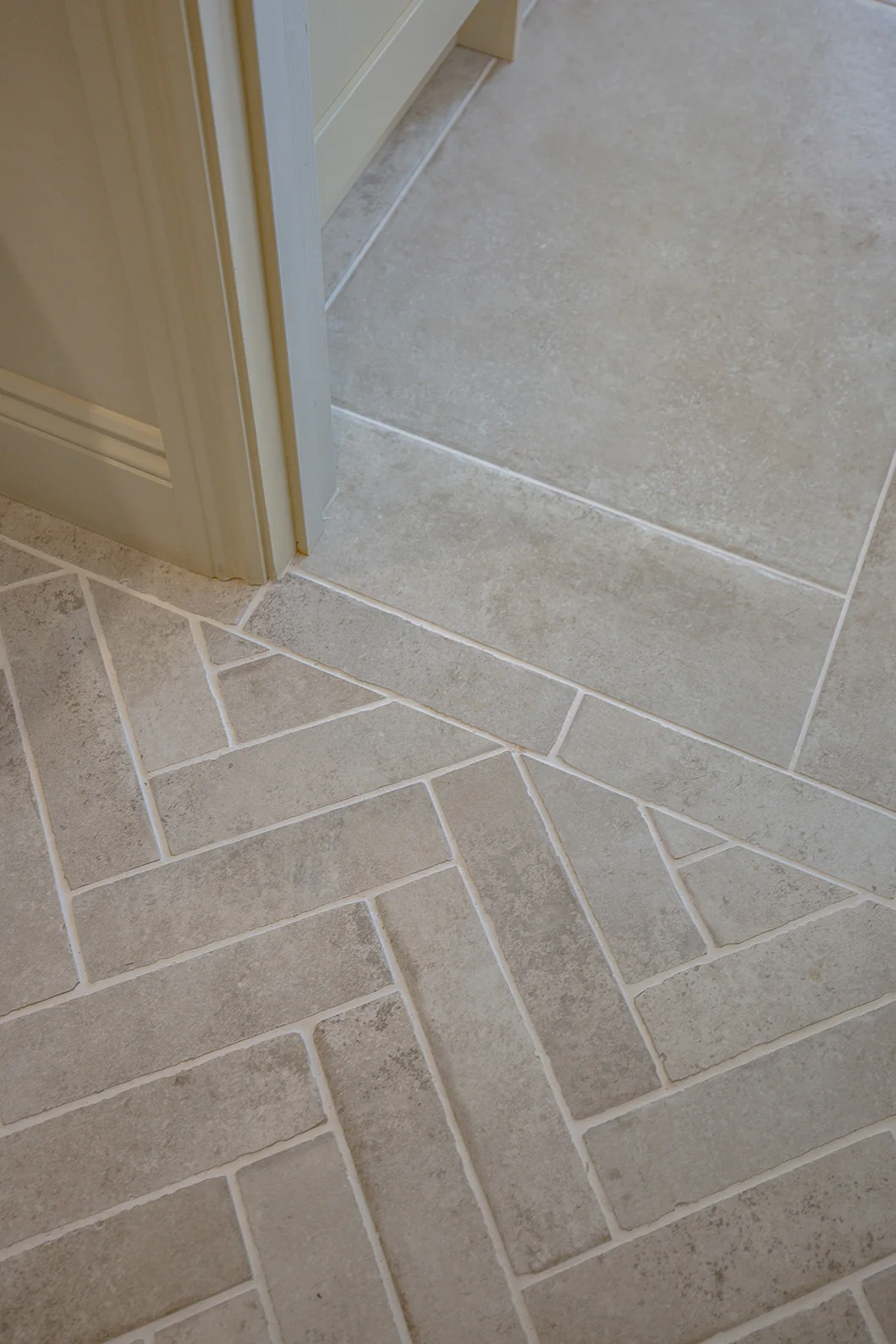 Bayonne Light Rustique Porcelain Brick Tiles - Image 4