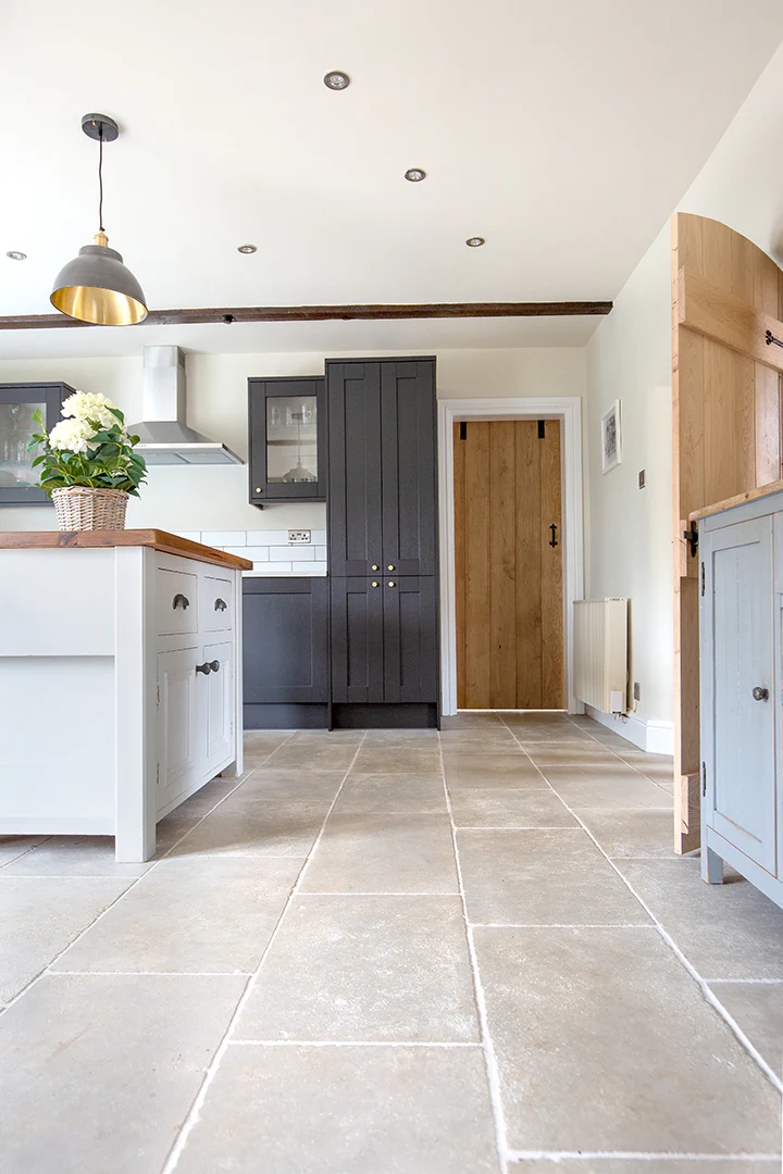 Clermont Gris® Aged Tumbled Limestone Tiles - Image 13