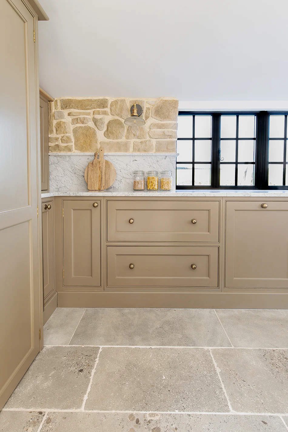 Clermont Gris® Aged Tumbled Limestone Tiles - Image 9