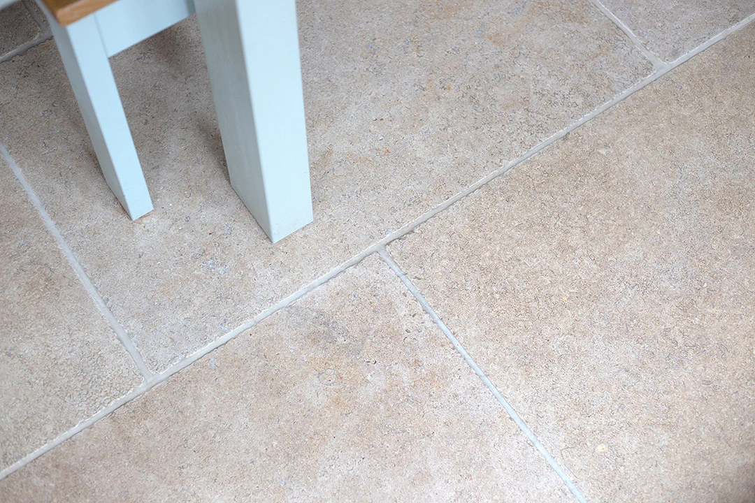 Dijon Seasoned Limestone Tiles - Image 8