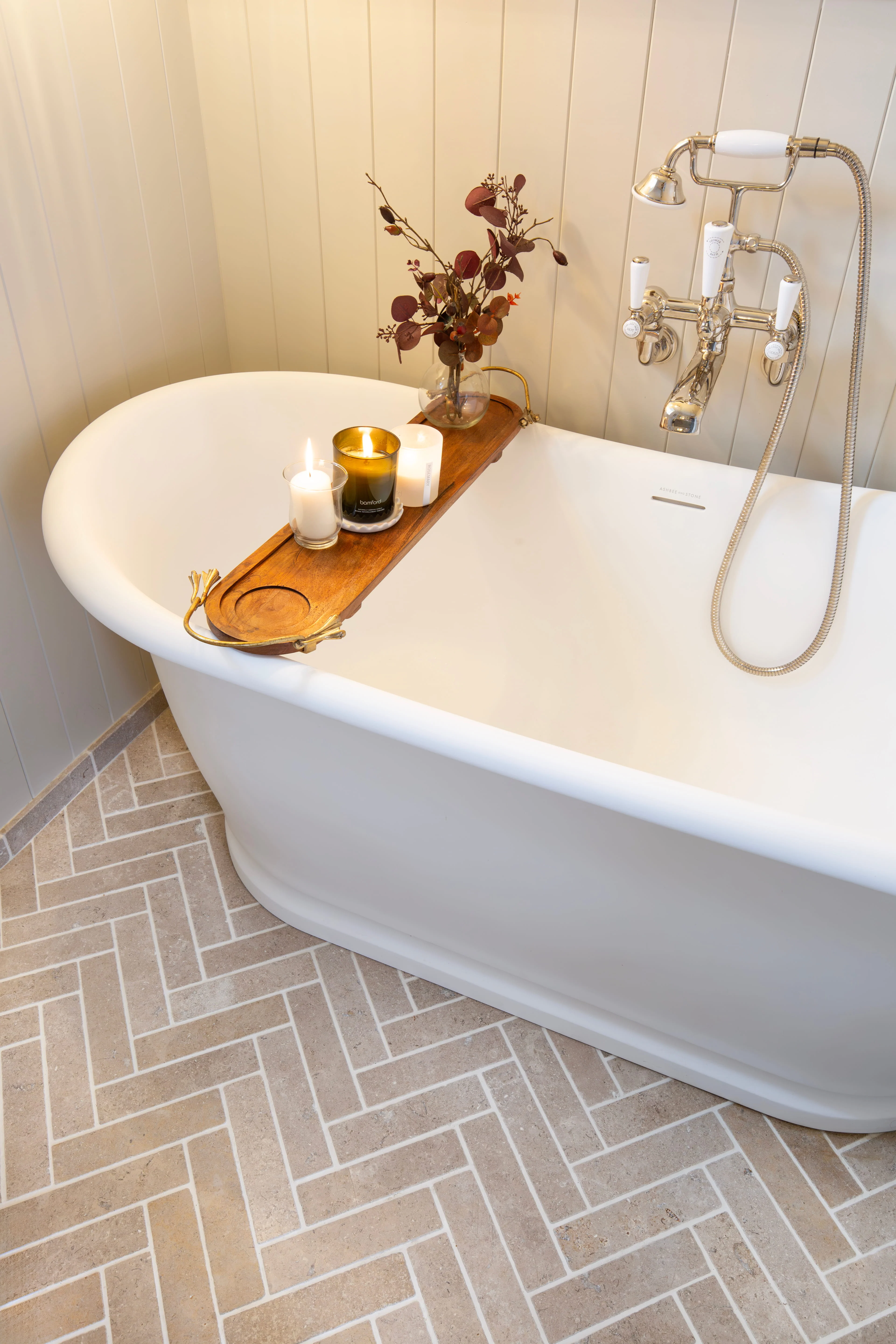 Dijon Tumbled Herringbone Tiles - Image 4