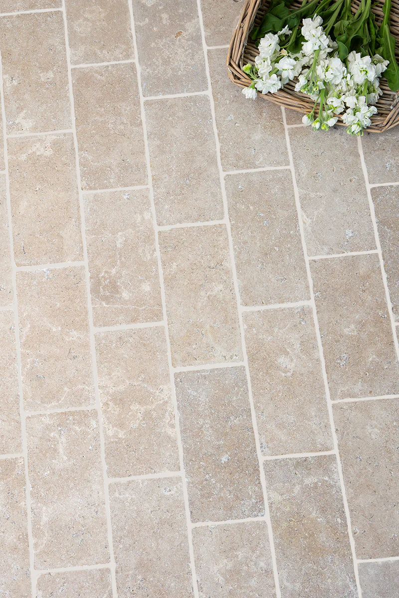 Dijon Tumbled Limestone Cobbles - Image 9