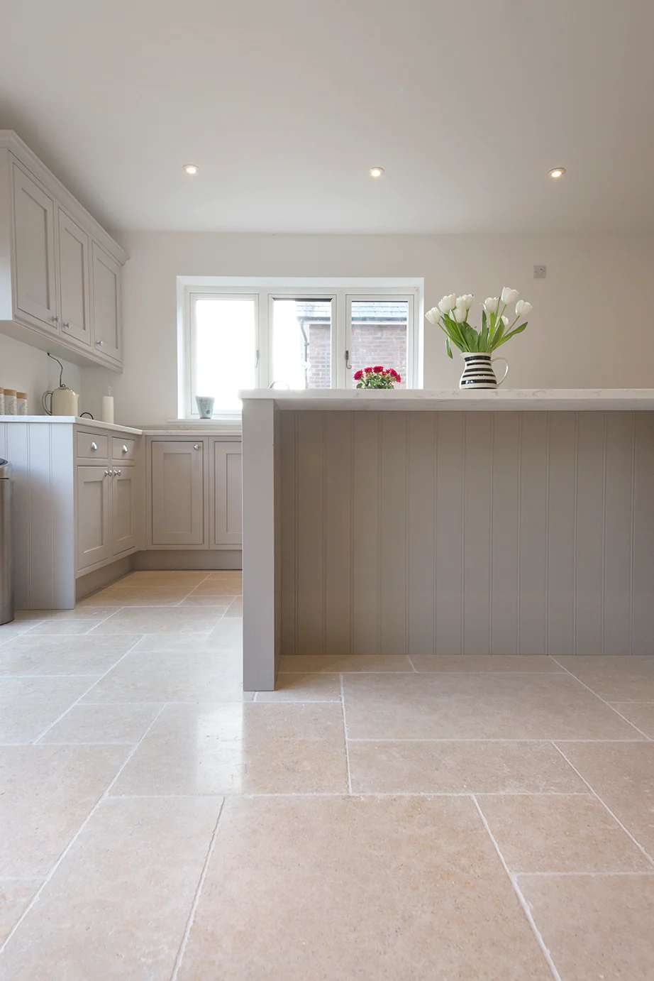 Dijon Tumbled Limestone Tiles - Image 22