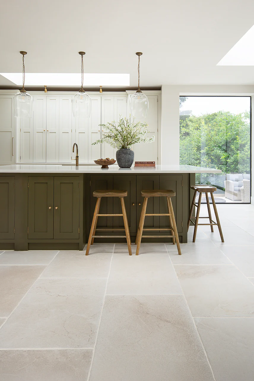 Dorchester Aged White Stone Effect Porcelain Tiles - Image 12