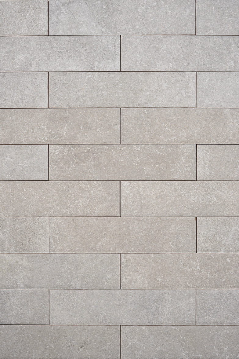 Hambleton Grey Tumbled Edge Porcelain Herringbone Cobbles - Image 5