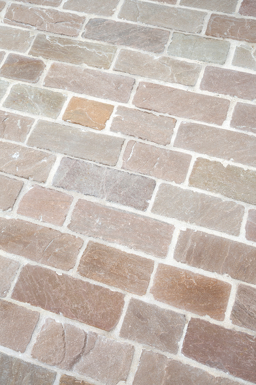 Hempstead Tumbled Sandstone Cobbles - Image 14