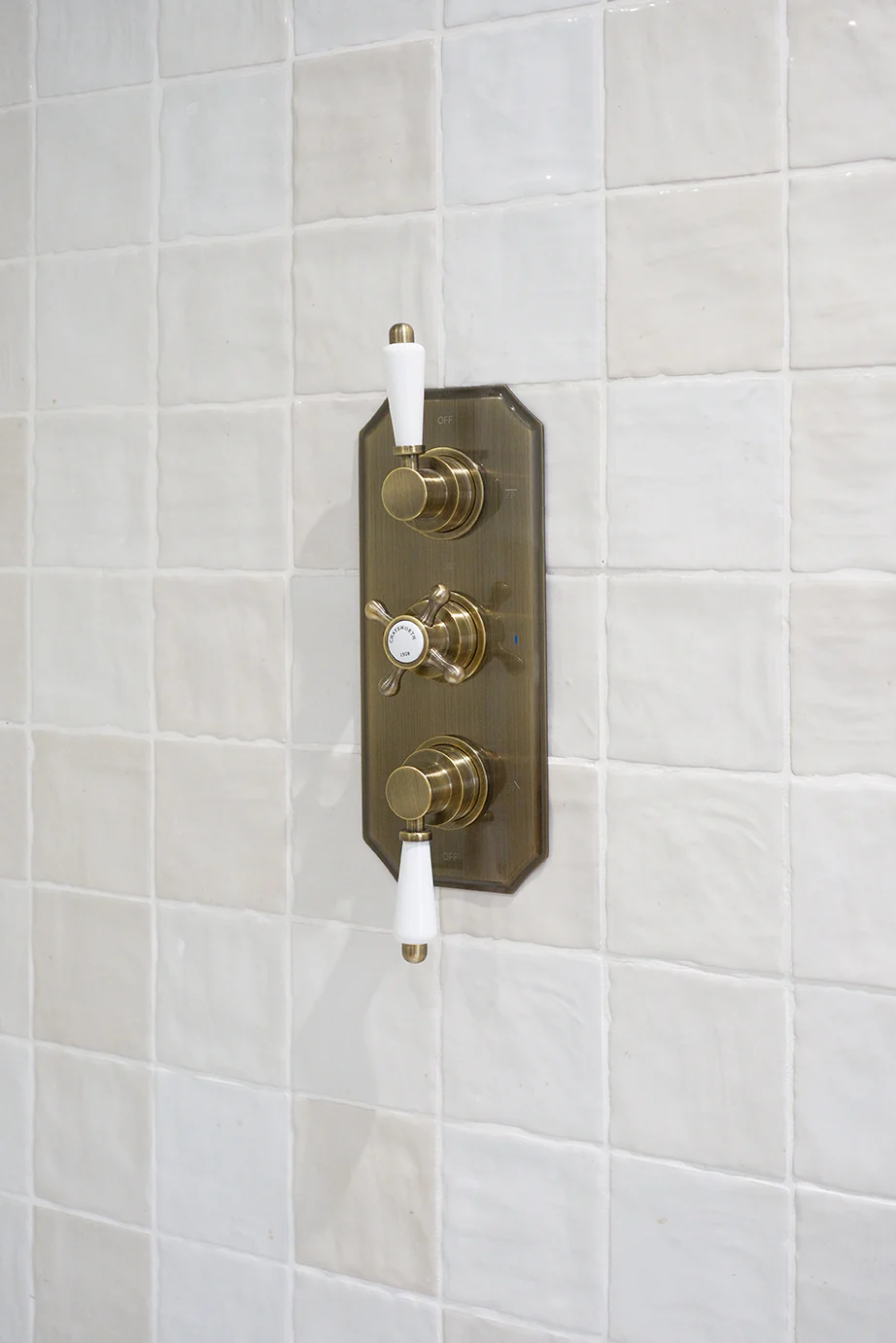 Safi Seashell Gloss Decorative Tiles - Image 8