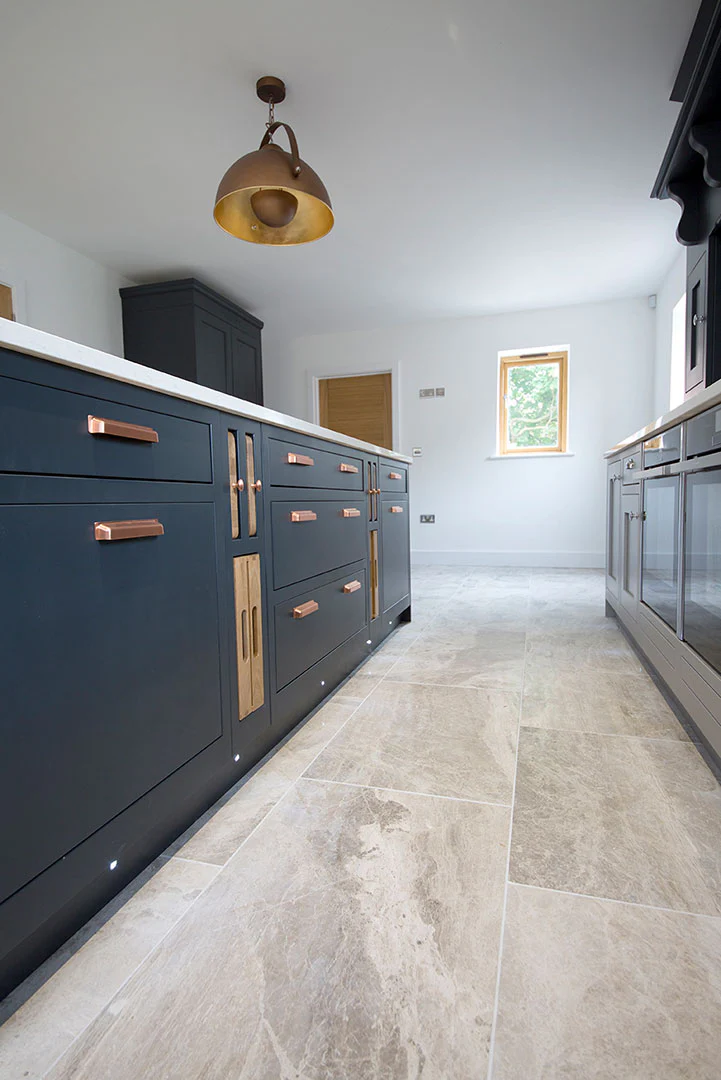 Silver Cloud Brushed Limestone Tiles - Image 4