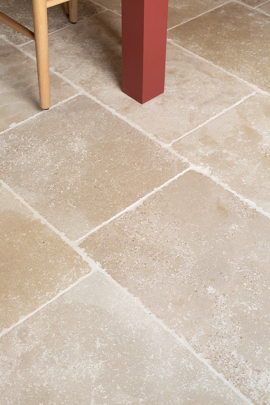 Sorrento® Aged Tumbled Limestone Tiles - Image 15