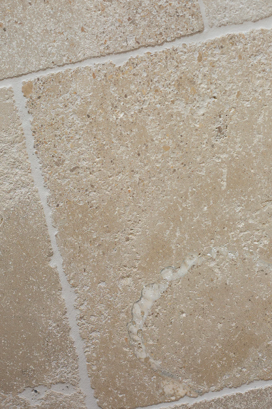 Sorrento® Aged Tumbled Limestone Tiles - Image 21