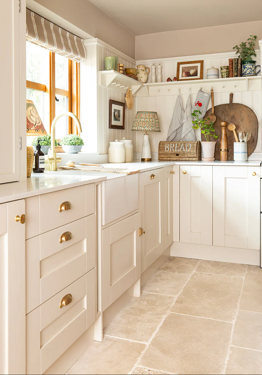 Sorrento® Aged Tumbled Limestone Tiles - Image 9